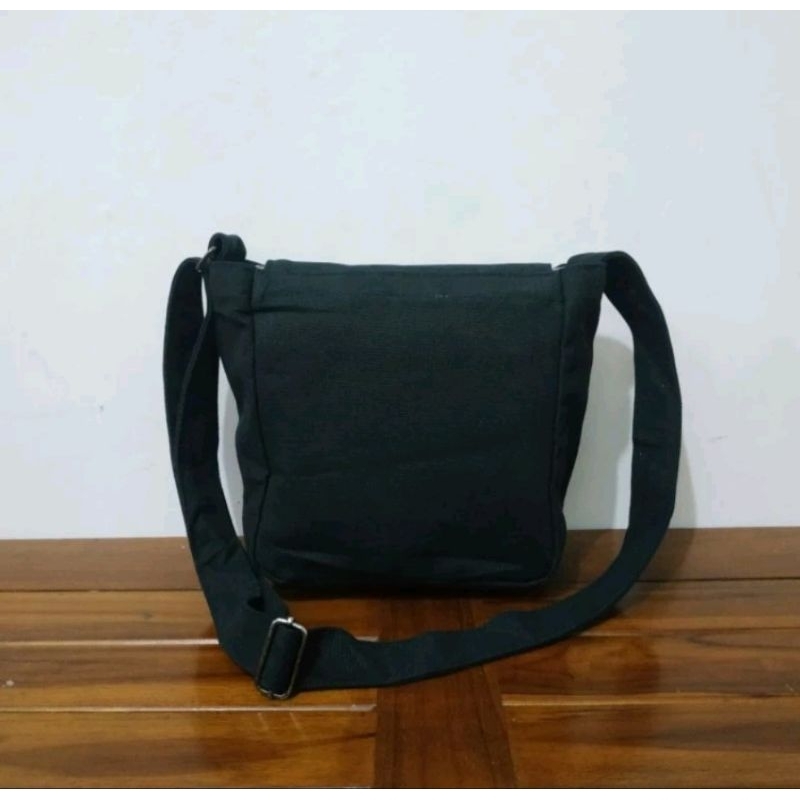 SLING BAG | tas slempang MARK GONZALES
