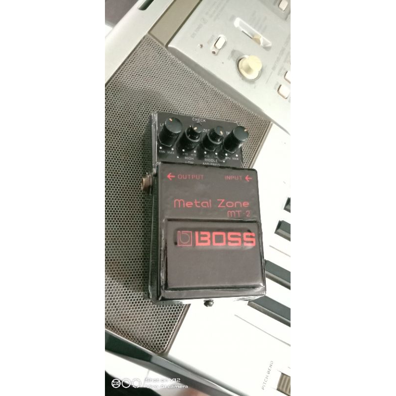 Efek BOSS MT-2 METALZONE TAIWAN