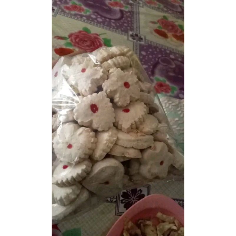 

kue bangkit/timbul