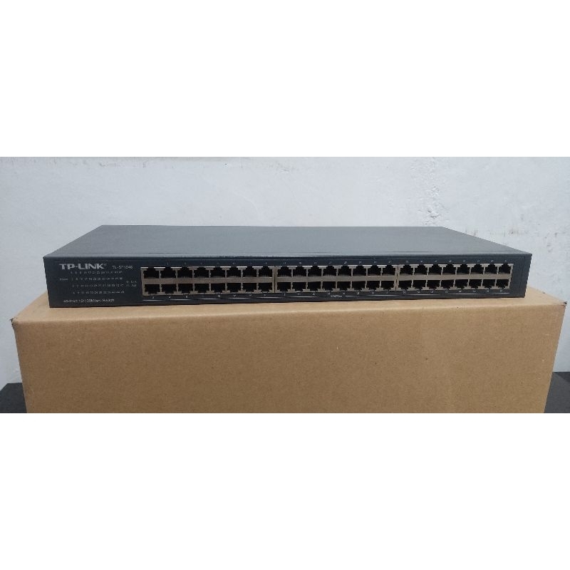 TP-LINK SF 1048