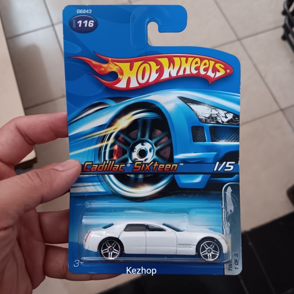 HOT WHEELS  CADILLAC SIXTEEN PUTIH