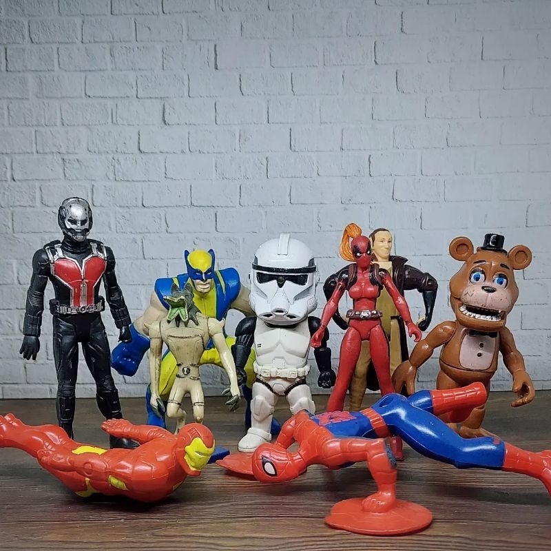 Figure Antman, Batman Ben 10 Benwolf ori sonic,Storm Trooper,Deadpool,FNAF Five Nights at Freddy's,W