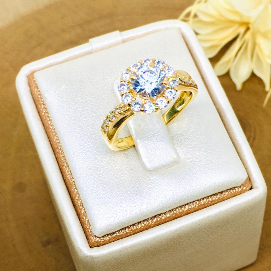 Cincin Emas Solitaire Fashion UBS 375/8k
