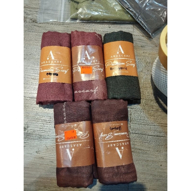 reject arascarf craft