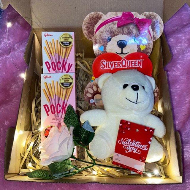 

HAMPERS GIFT SPESIAL VALENTINE