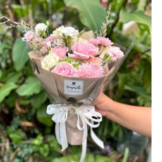 buket bunga mawar putih hadiah ulang tahun buket bunga wisuda bunga mawar putih buket bunga bandung
