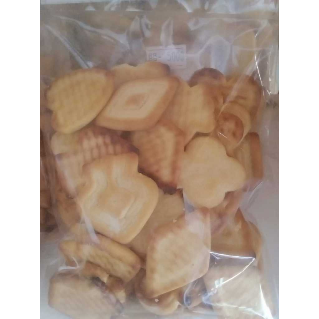 

biscuit aneka bentuk sugar puff 500gr