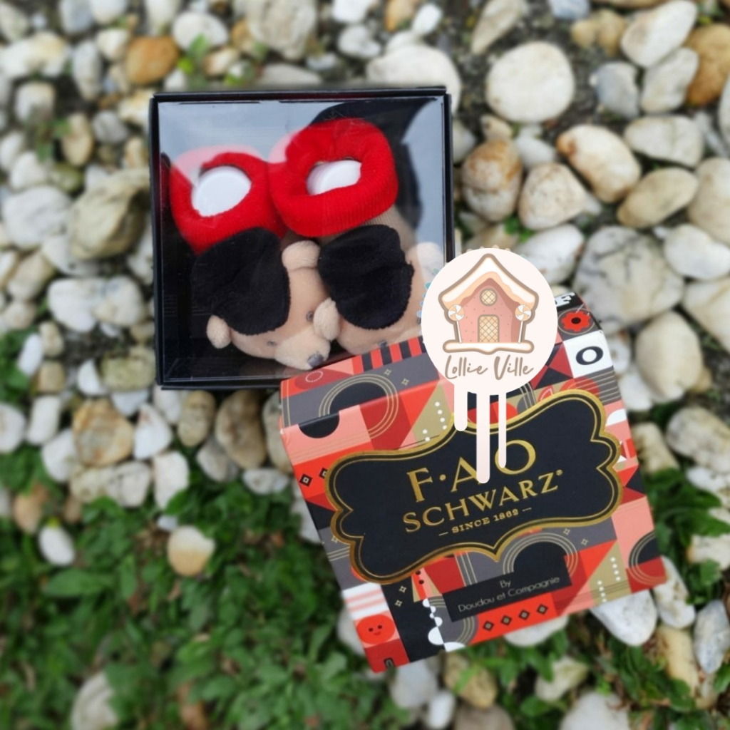 FAO Schwarz Baby Bear Socks