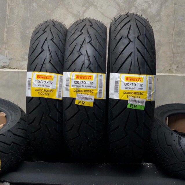 BAN PIRELLI DIABLO ROSSO SCOOTER VESPA R12
