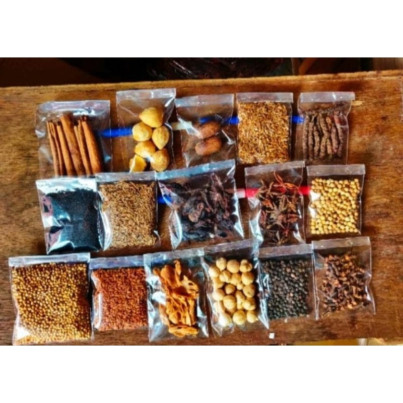 

REMPAH BUMBU DAPUR / CENGKEH / BUNGA LAWANG / KAPULAGA / BIJI LADA / KAYU MANIS / JINTAN / CENGKIH