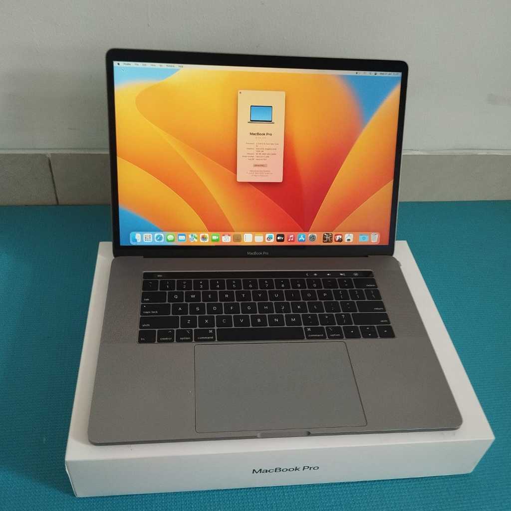 Macbook Pro 15 in 2019 i9 radeon 32 500 FULSET