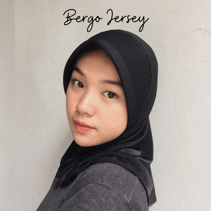 JILBAB SPORT PET TEBAL SIZE M / HIJAB BERGO SPORT PET TEBAL NUTUP DADA / HIJAB PET TEBAL