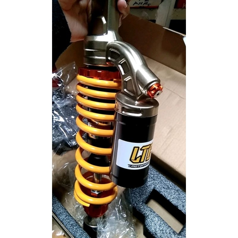 SKOK BELAKANG VARIASI VARIO// BEAT 305 CM LTC TABUNG SHOCK BEKER KUNING SILVER