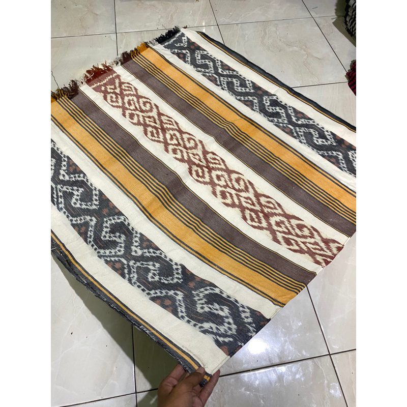 KAIN TENUN  JEPARA HALUSAN BLANKET PUTIH KUNING