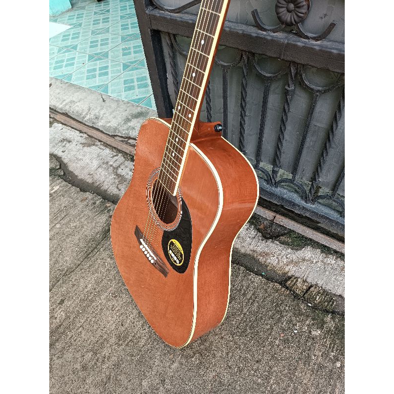 Gitar Akustik Cort Jumbo coklat Gitar akustik + pick + kunci L