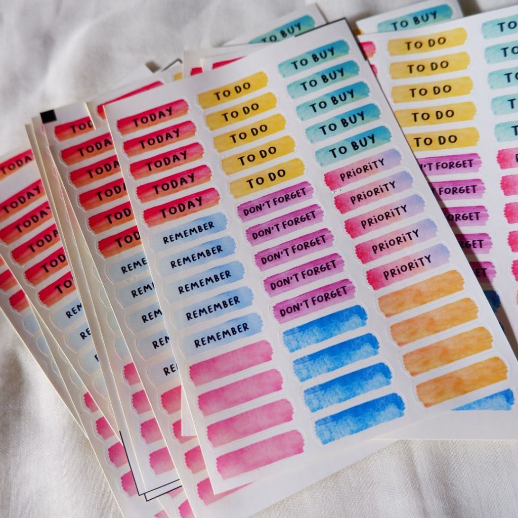 

Sticker planner today, to do, to buy, remeber, don't forget, priority
