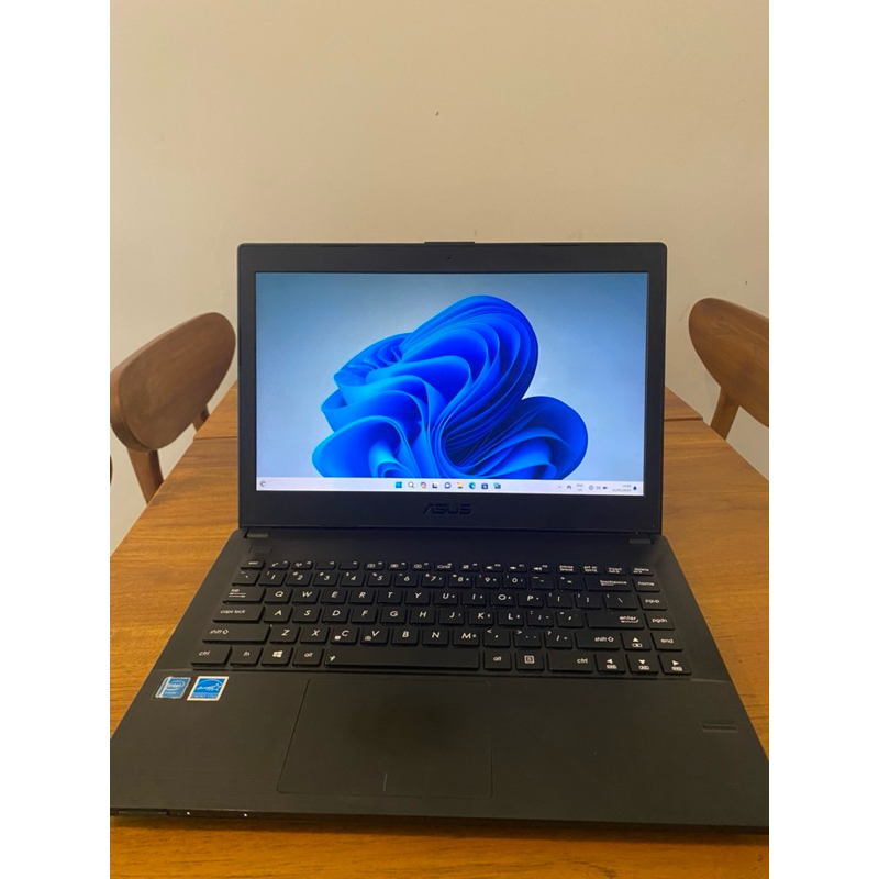 Asus Pro P453UA i5 gen 6 RAM 8gb SSD 512gb