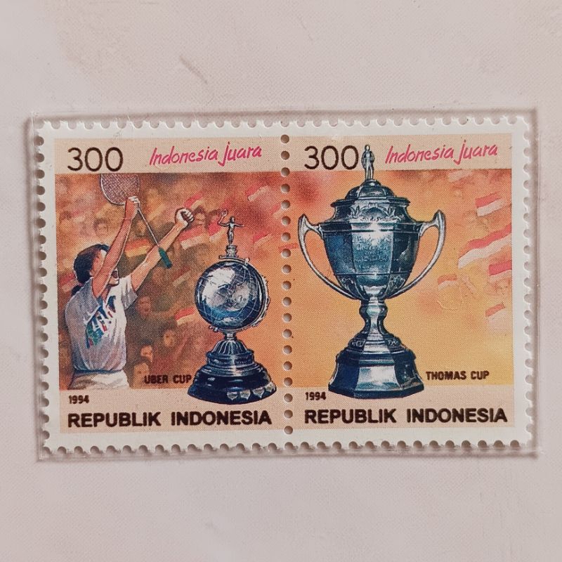 

(AB) Perangko Indonesia 1994 Indonesia Juara Piala Thomas dan Uber Setenant Pair Mint