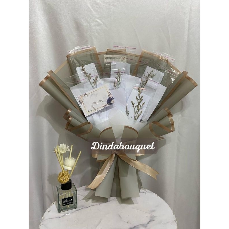 Bouquet Bungan Uang 10 Lembar | Kerangka Buket Uang 10 SLOT