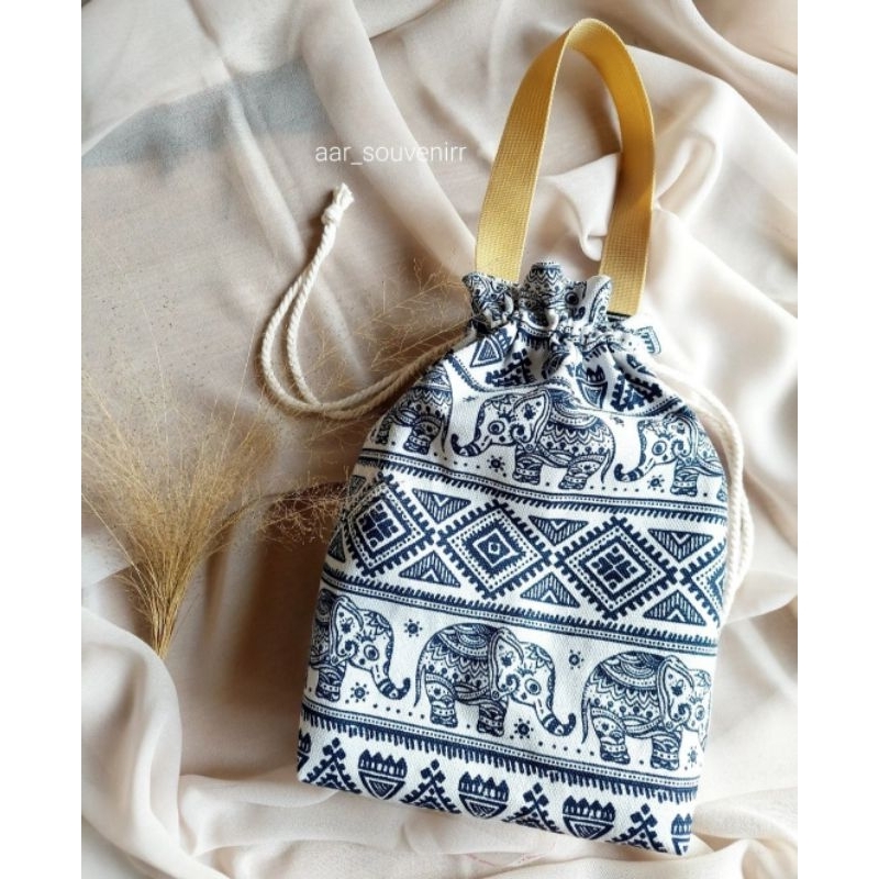 Totebag Serut Bahan Kanvas /Souvenir Tas/Souvenir Pengajian /Souvenir Pernikahan