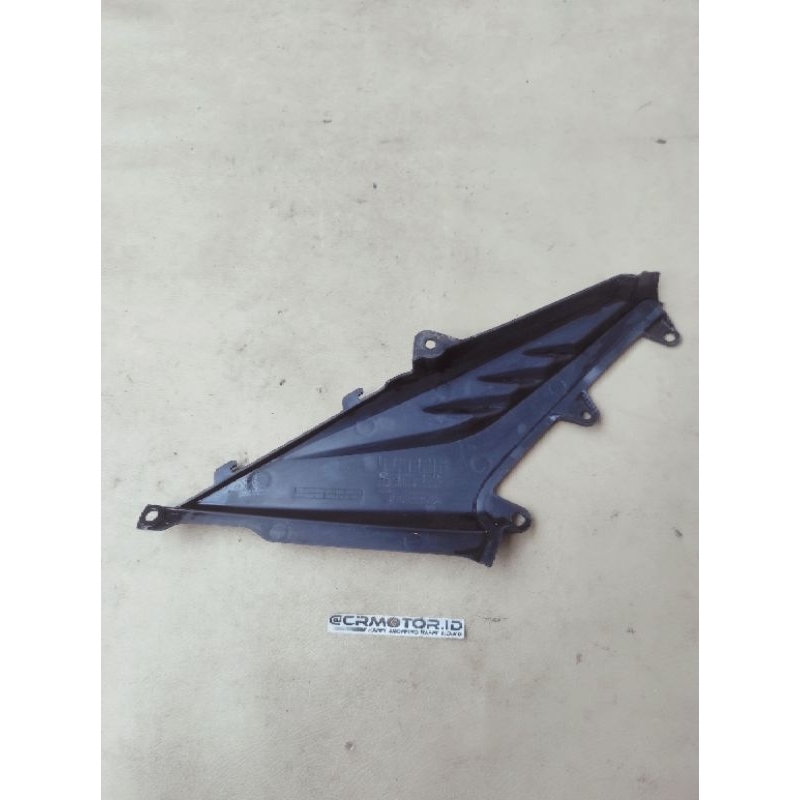 Original sambungan coverside cover aki samping cover mesin kanan R Honda Megapro mono new shock mono