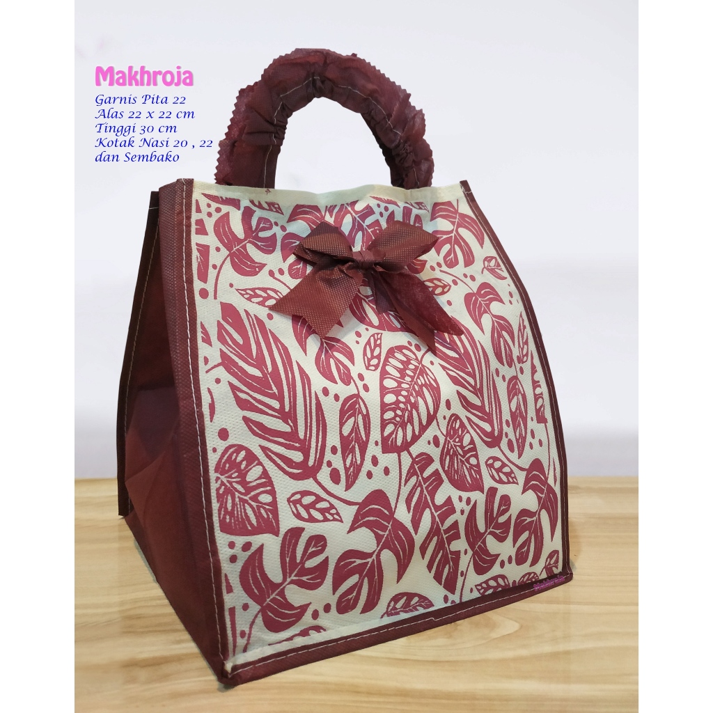 

Tas Pita Kibir 22 Daun Maroon