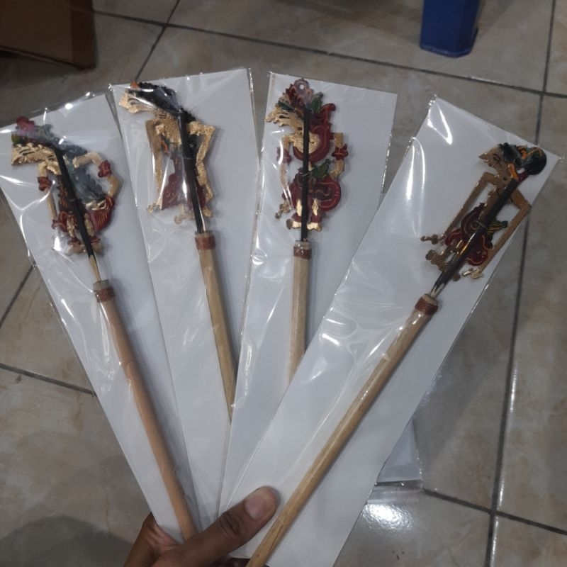 

pensil wayang kulit