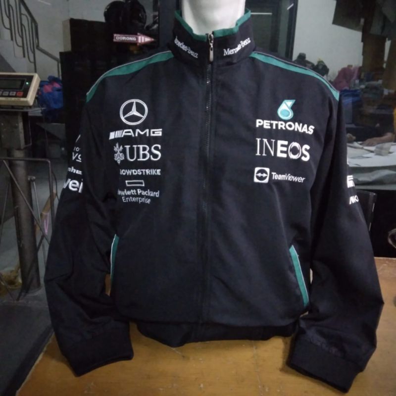 Jaket motor Petronas