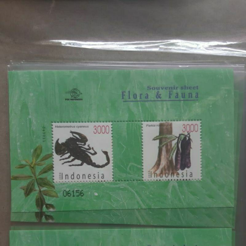 

Perangko Indonesia 2004 Flora Fanua sheet 2 prangko