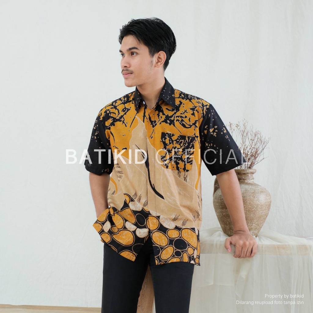 HEM BATIK PRIA - LENGAN PENDEK - CALATHEA KUNING
