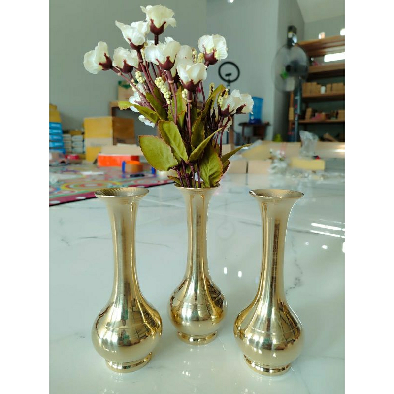 Vas bunga kuningan / hiasan meja / vas bejana kuningan