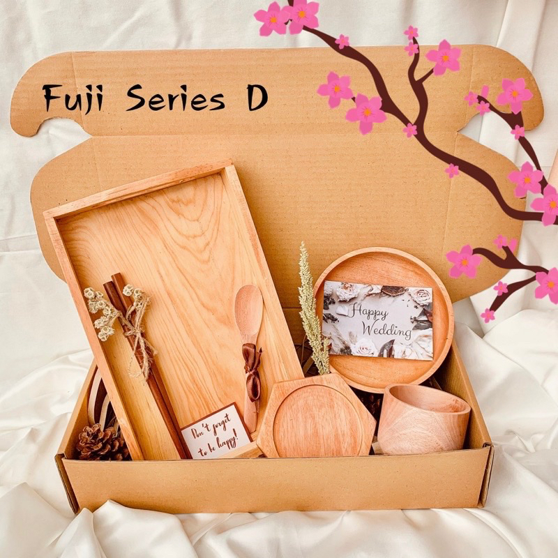 

Hampers fuji series /hampers lebaran / parcel lebaran / hampers idul fitri / Hampers Wedding / Hadiah ulang tahun / kado wisuda