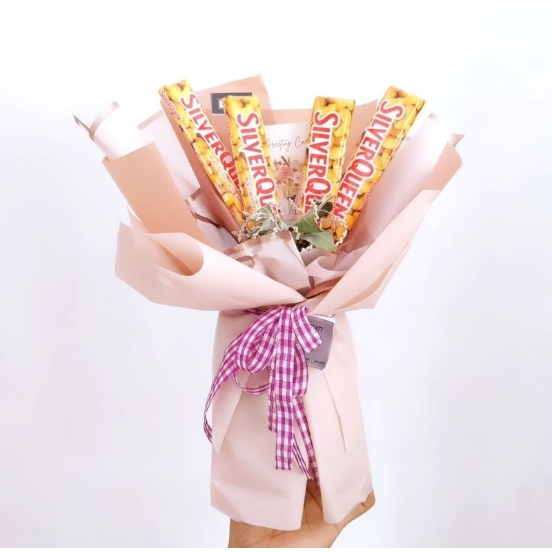 

Bucket Coklat Silverqueen/ Kado Valentine/ Valentine / Valentine Day