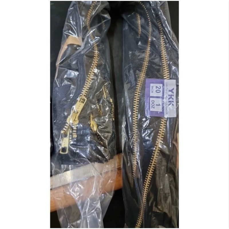 Resleting Jaket Levis Besi Emas Ykk