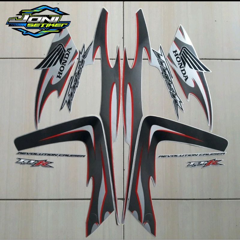 Striping Stiker Motor Honda Tiger Revo 2008 silver