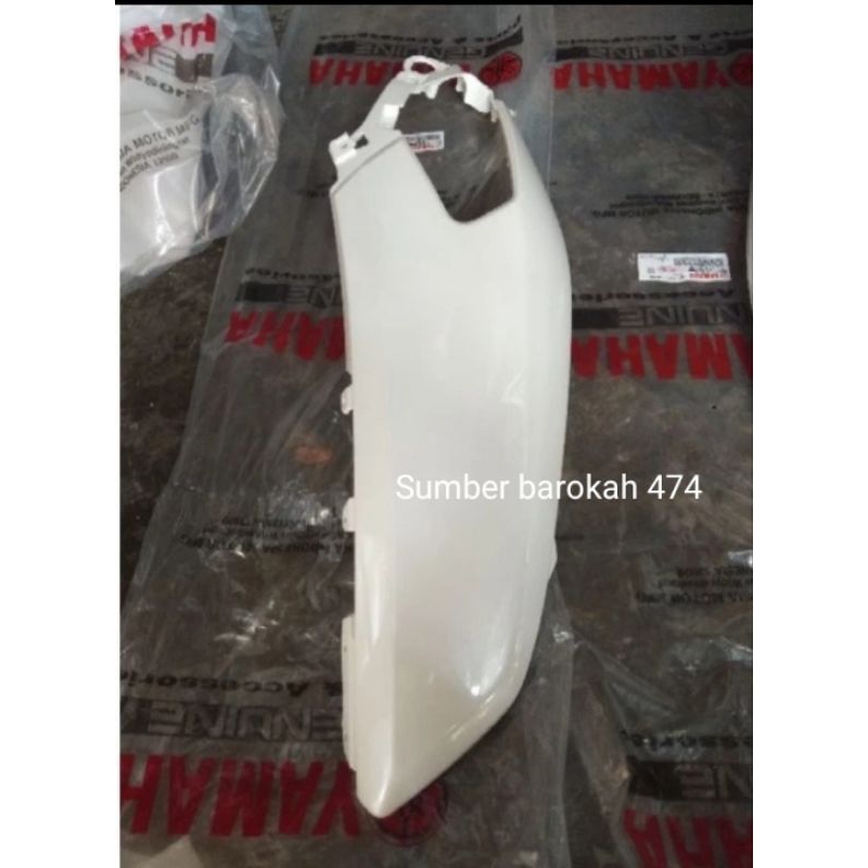 body nmax warna putih sebelah kiri original thn 2016-2020