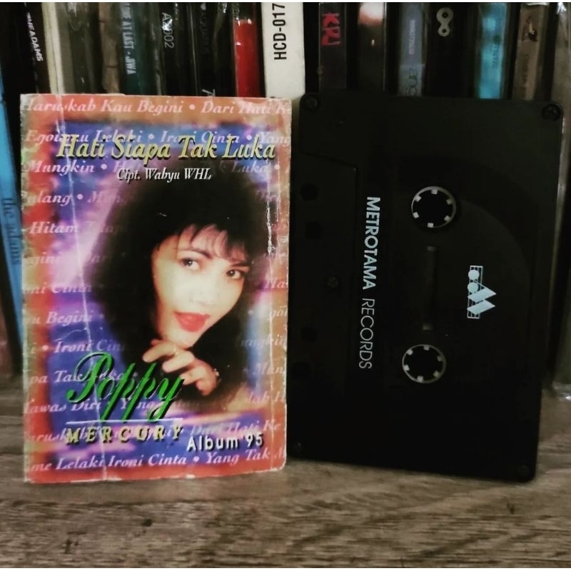 KASET PITA ORI Poppy Mercury - Hati Siapa Tak Luka album 95