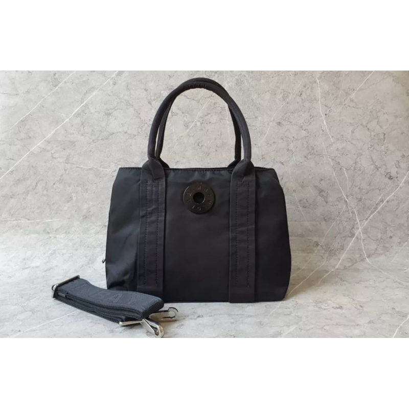 BYL Logo Plaque Tote READY MEDIUM