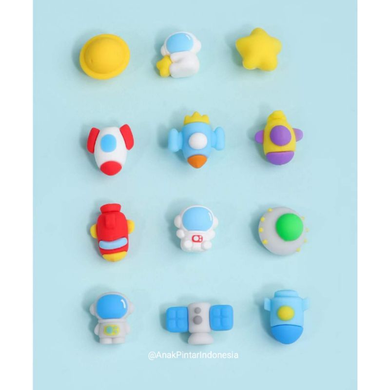 

MINI SPACE ASTRONAUT ERASER [ KK-6804 ]