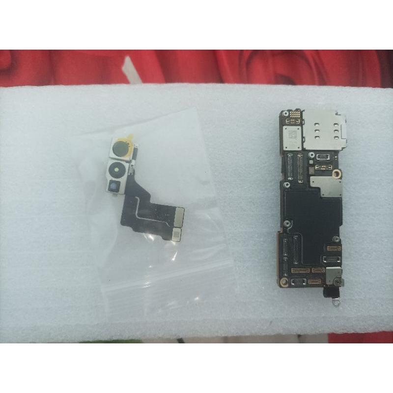 Mesin Motherboard Iphone 14 pro 128GB LockIcloud