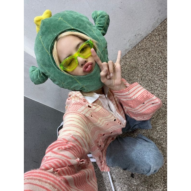 [BOOKED] Official Blackpink Lisa broadcast tix