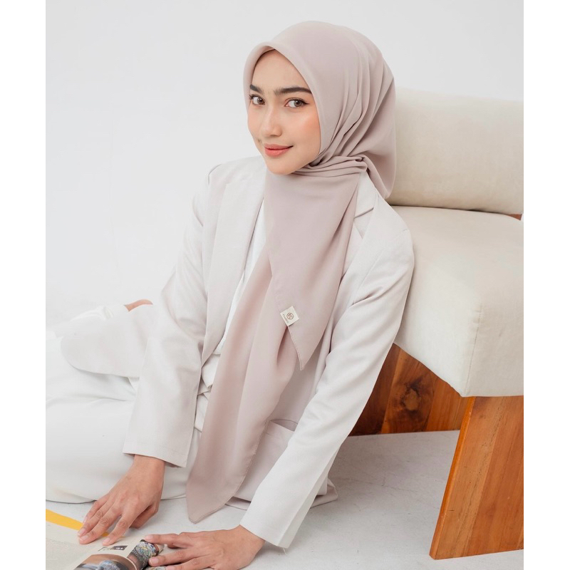 Efabric - CDS Hijab Segi Empat Pollycatton JUMBO 120 x 120 - Segi Empat Potton Premium Syar'i -Hijab