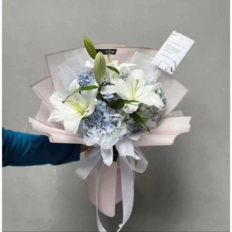 Buket bunga lily asli