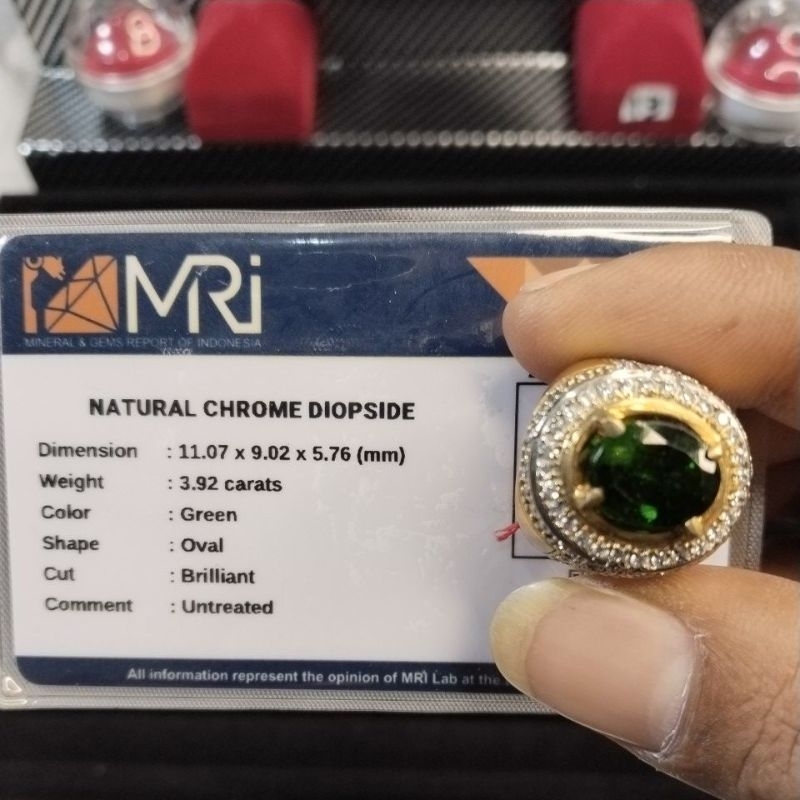 natural chrome diopside