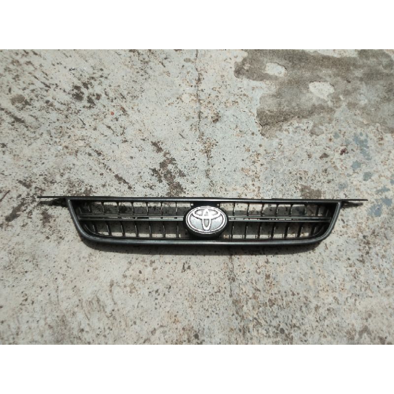 Gril grill toyota all new corolla Ae111 original