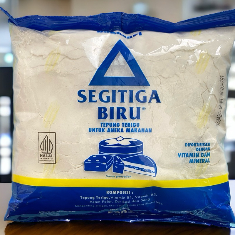 

Tepung Segitiga Biru