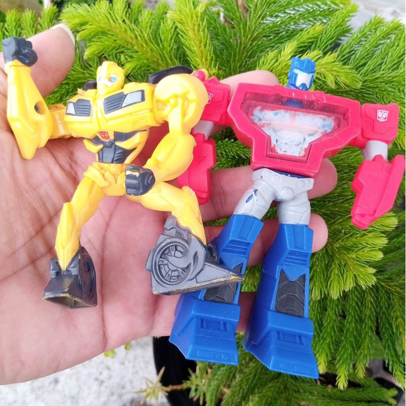 Paket 2 Mainan Figure Transformer Bumblebee & Optimus Hasbro Bekas