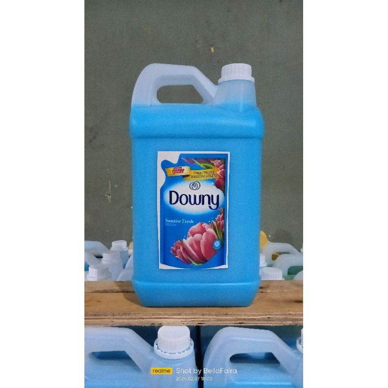 Promo Pewangi Downy Biru -5 Liter