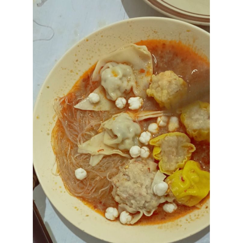 

seblak dimsum dan wonton nyikruh jeletot