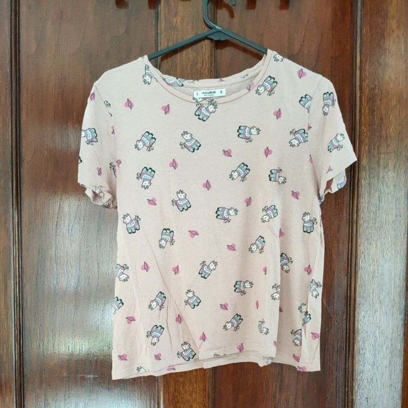 Kaos Pull and Bear Pinata Pink size M Preloved